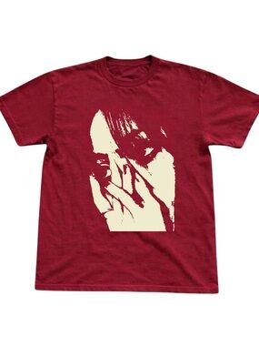 Gildan Graphic Maroon T-Shirt with Cream Portrait Print